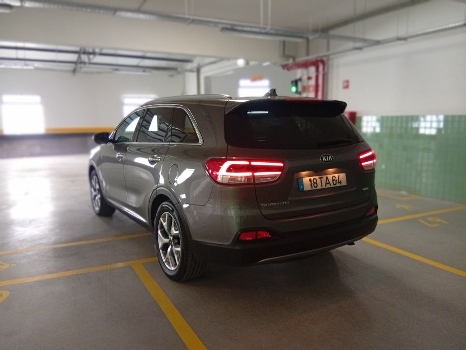 Kia Sorento  2.2 crDI ano 2017 caixa automática  7 lugares