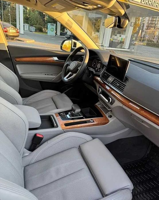 Продам Audi Q5 2022  Quattro  S-Line