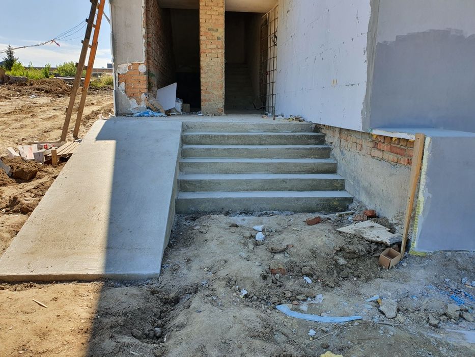 Кладка цегли, газоблоку, бетонні роботи