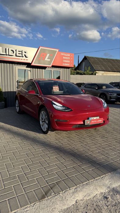 Tesla Тесла Model 3 Long Range 2018 р 75 кВт Запас ходу 400км.