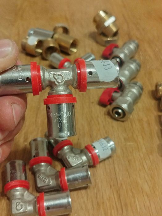 Пресфітинги для опалення