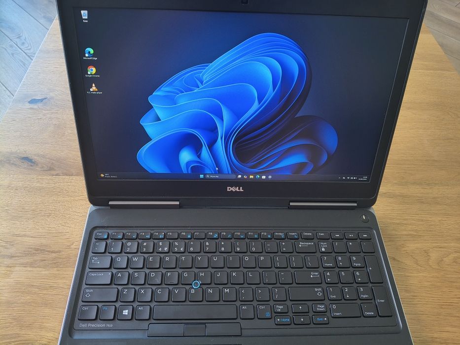Stacja robocza DELL Precision 7510 i5/32RAM/500GB SSD/ NVIDIA
