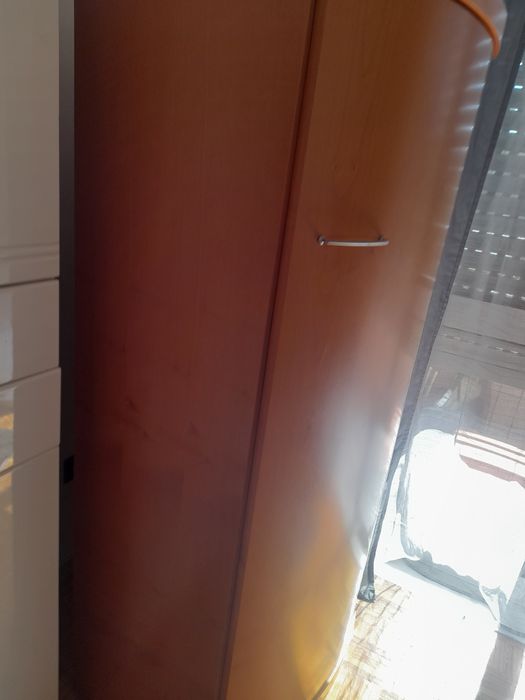 Movel sala ou quarto, cor madeira