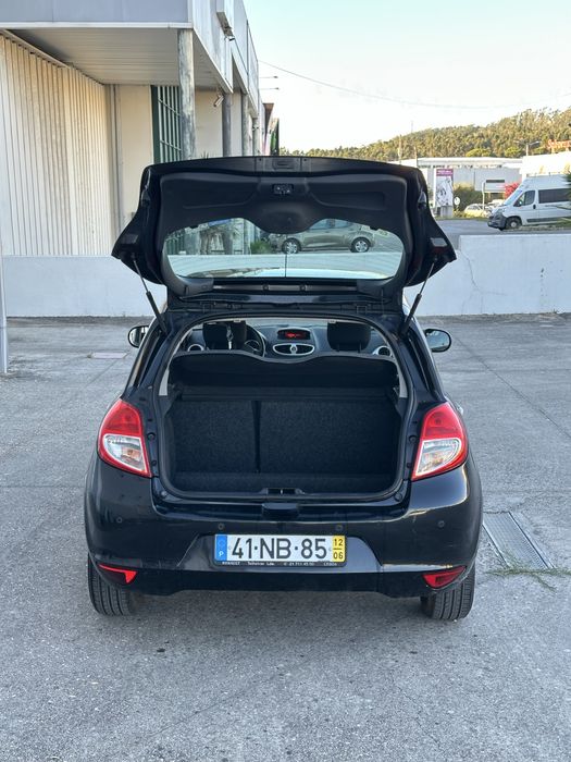 Renault Clio  1.5 dCi  /  2012  / 235.000km