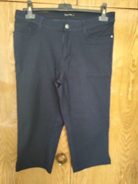 Spodnie damskie klasyczne