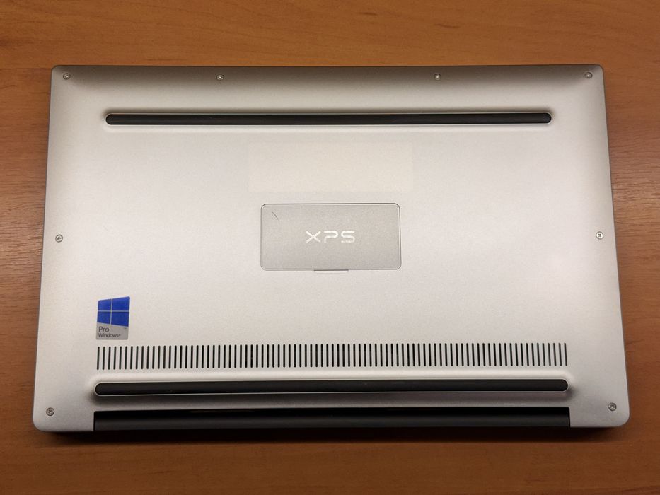 Dell XPS 13 9360, FHD IPS Touch, i5-7300U, 8 RAM, 256 m.2