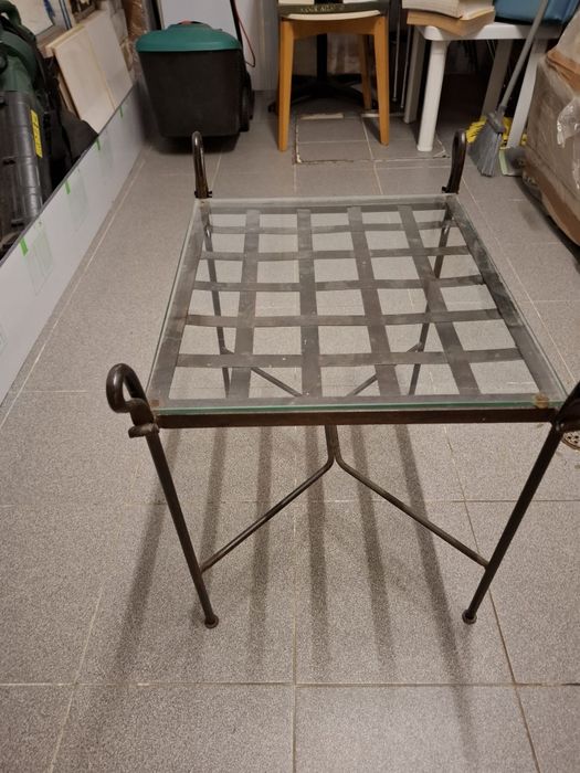 Mesa Ferro Fundido