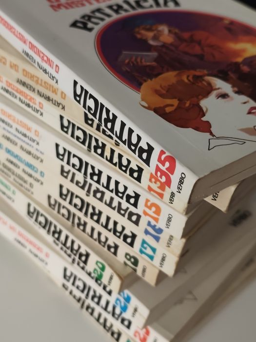 Compro 2 livros da coleção Patrícia