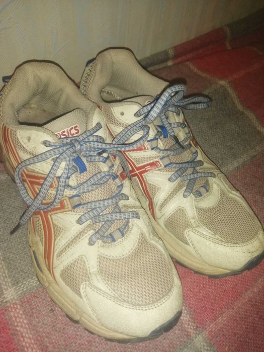 Кросівки asics gel-kahana 8 beige 1011b109-200