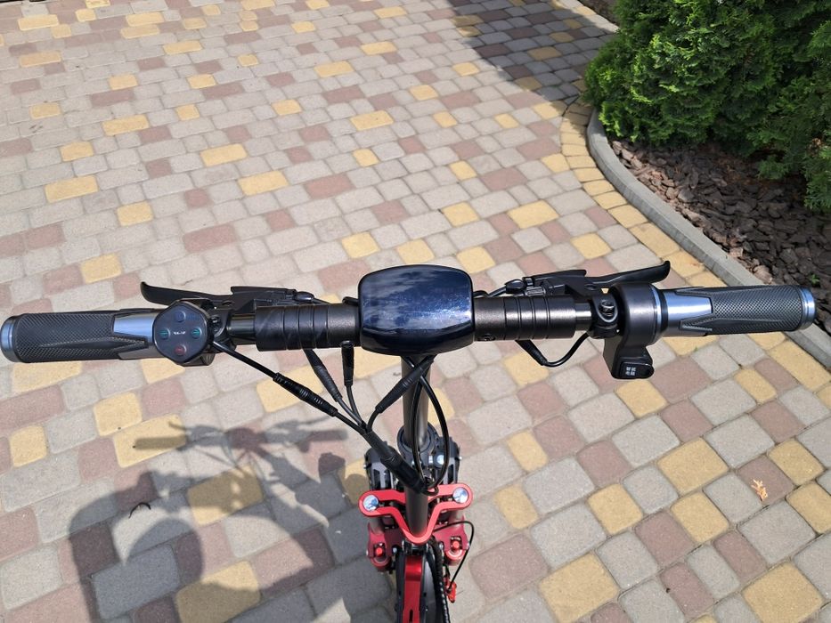 Електросамокат GIANT Outlander M11