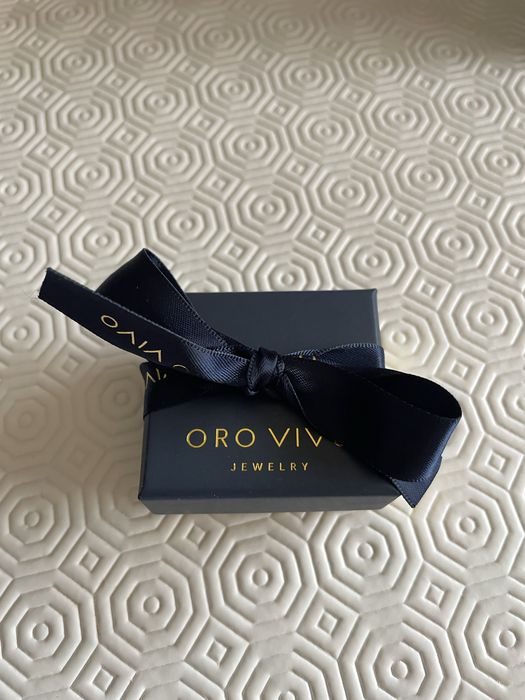 Anel de ouro branco 9k