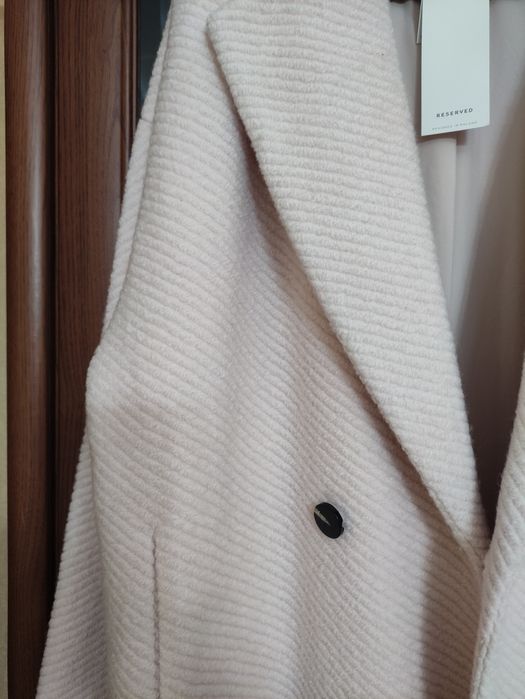 Продам пальто нове з бііркою від reserved
