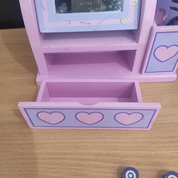 дзеркальце та трюмо іграшкове Melassa and Doug