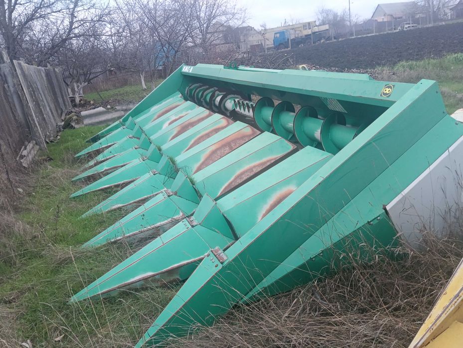 Комбайн Клас Лексіон 480 з жатками