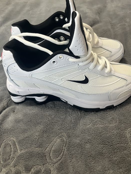 Продам  нові жіночі Nike