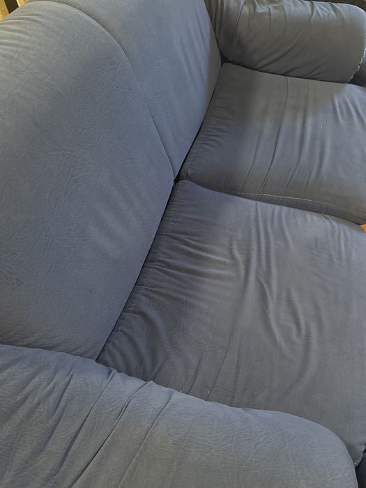 Sofá Cama Azul + dois puffs