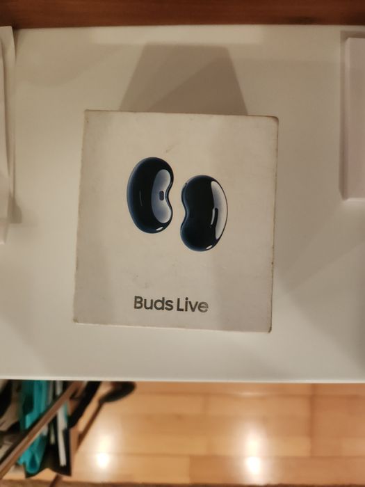 Samsung buds live