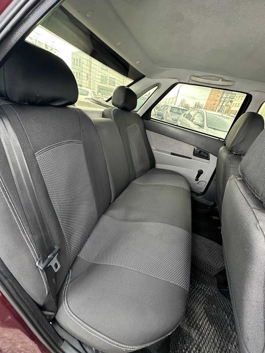 Продам  ВАЗ 2170 2008 рік можлива розстрочка,кредит,обмін!