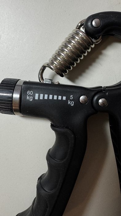 Еспандер кистьовий з лічильником