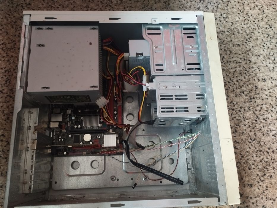 Комп'ютер Gigabyte (AMD/2/500)