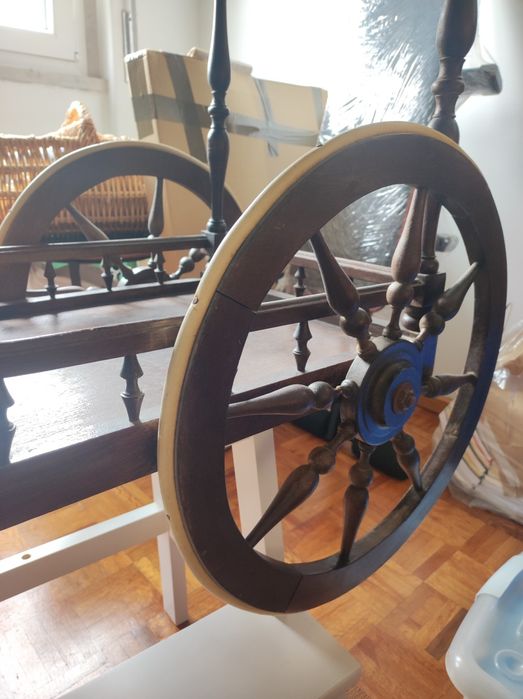 Carrinho de chá de madeira