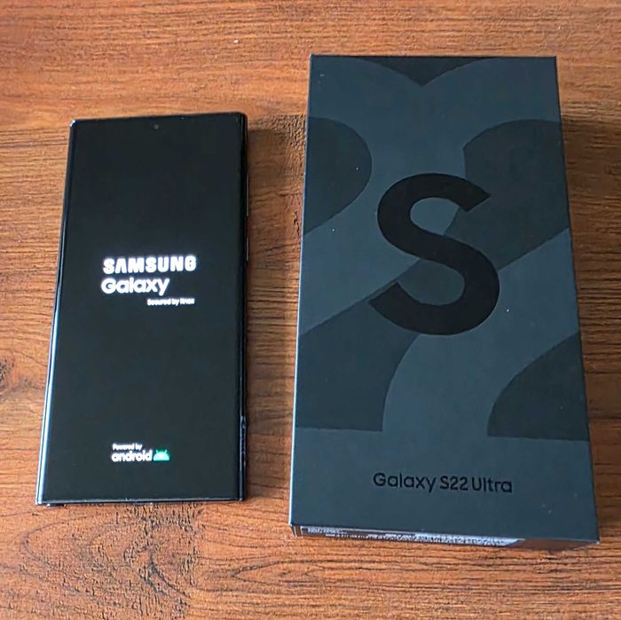 Samsung Galaxy S22 Ultra stan idealny + dodatki