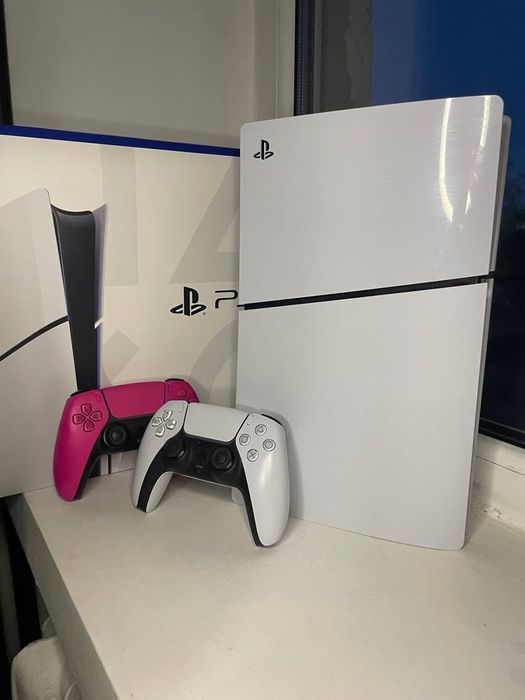Ігрова консоль Sony PlayStation 5 з дисководом на 1 TB
