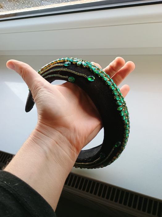 Opaska welur elegancka kamienie