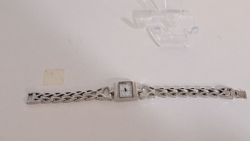 35-G/26 Zegarek damski  Perfect na baterię