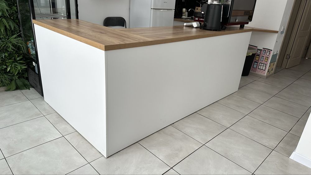 Барна стійка. Бар. Ресепшн. Стійка адміністратора