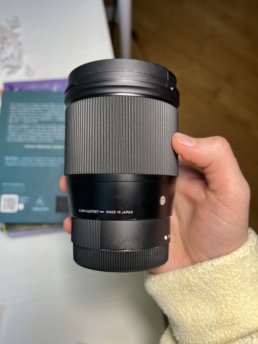 Об'єктив Sigma 16mm f/1.4 DC DN (кріплення EF-M)