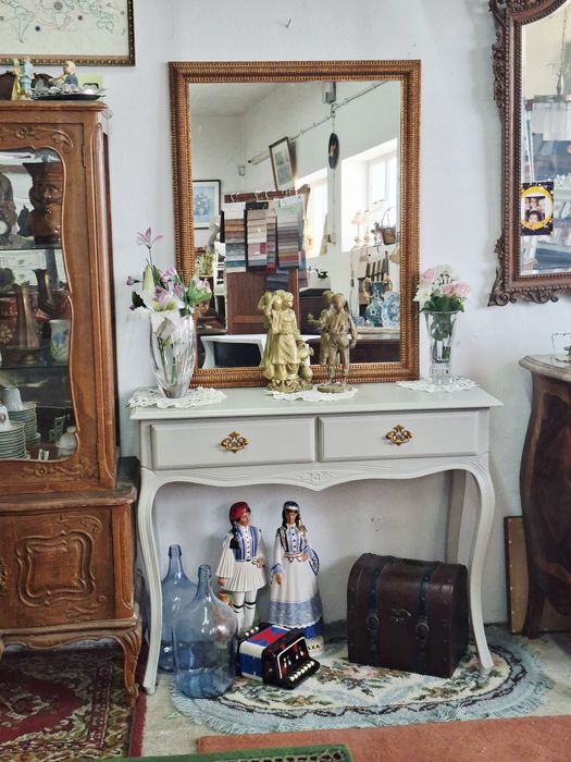 Consola ou credencia com espelho