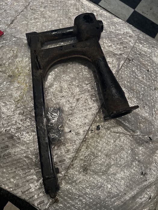 Wahacz Honda Shadow VT500 M348