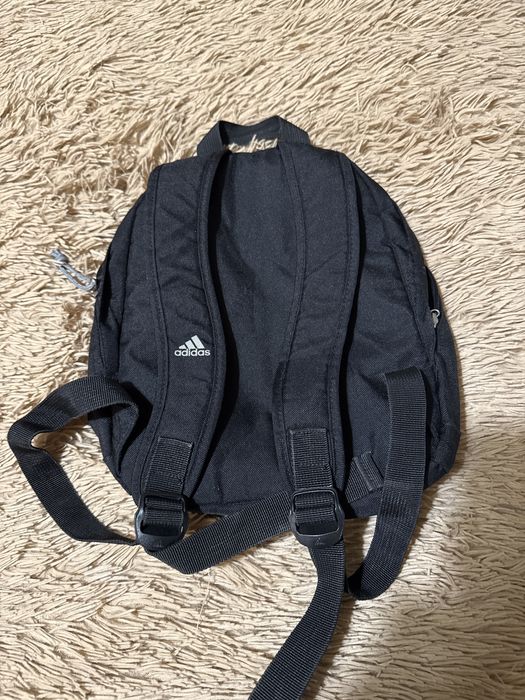 Рюкзак adidas.