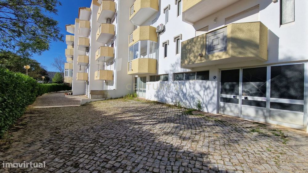 Armazém, Albufeira e Olhos de Água