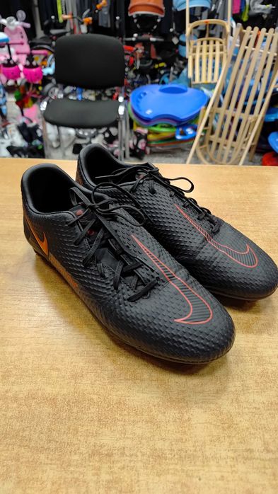 Buty piłkarskie Nike ( korki )