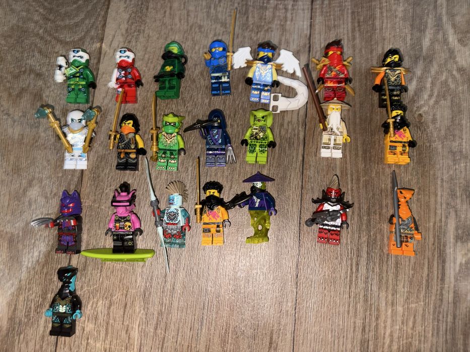 Продам оригінальні фігурки LEGO Ninjago