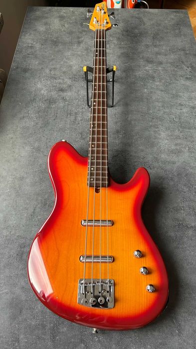 Starfield/Ibanez CB200 Made in Japan lipstick gitara basowa bass