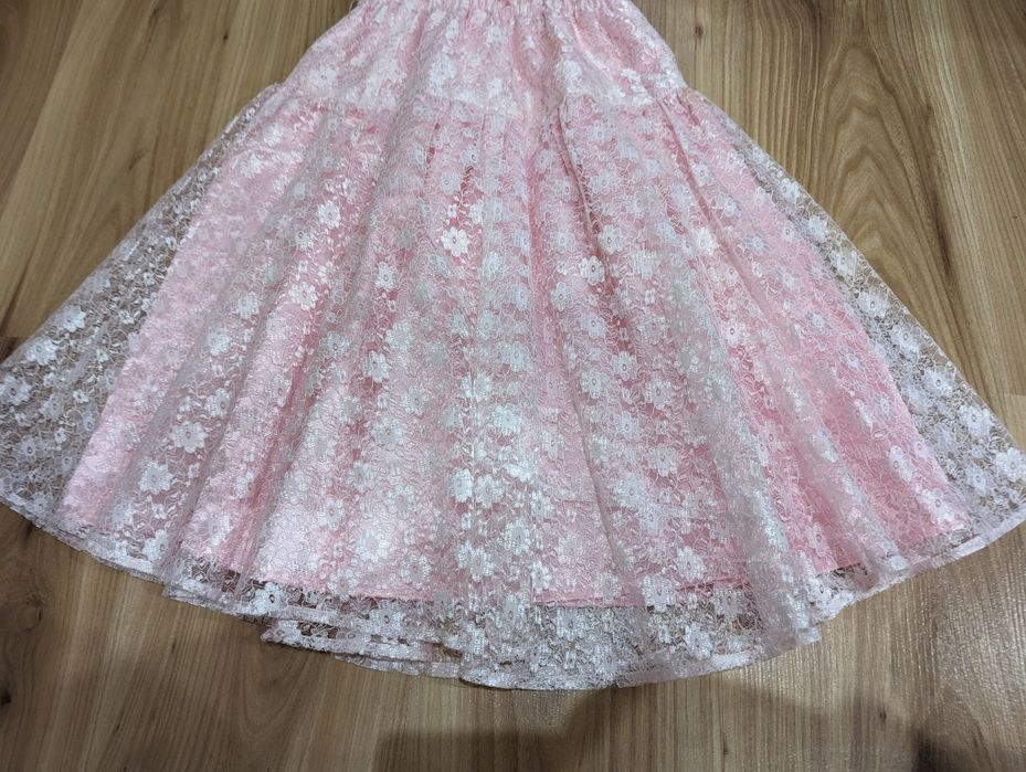 Святкова сукня для дівчинки