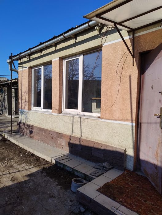 Продам пол дома на Совхозе