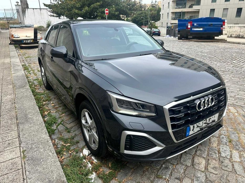 AUDI Q2 30 TFSI em muito bom estado