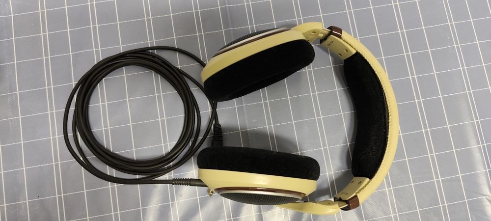 Phones Sennheiser