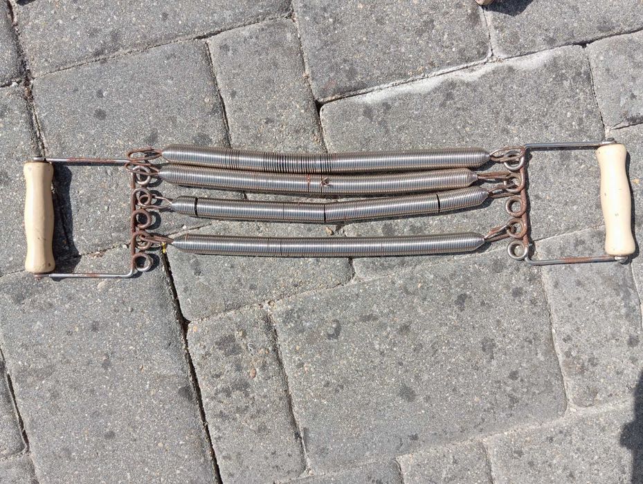 Aparelho de molas para musculação. Antiguidade