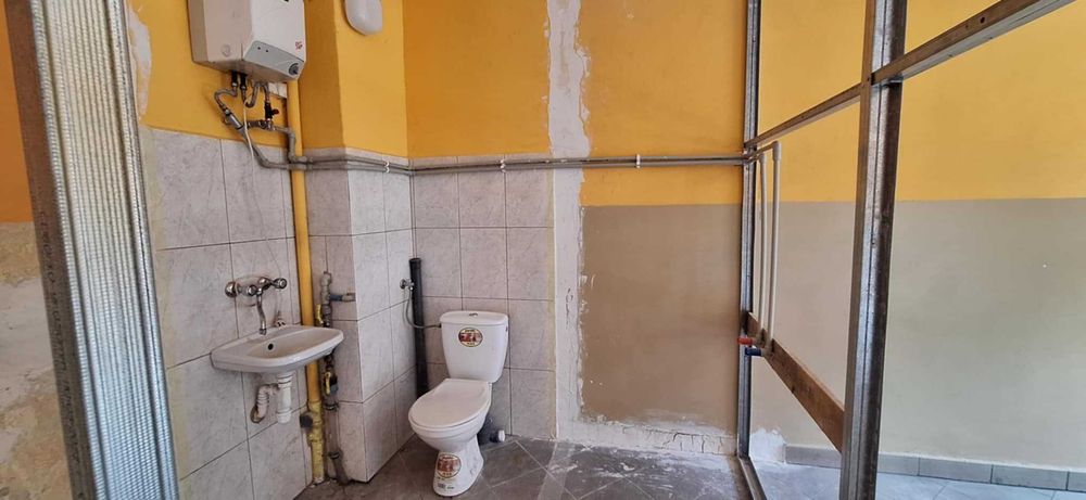 Sprzedam lokal w Anielinie