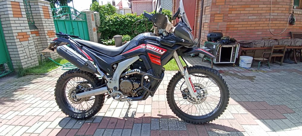 мотоцикл Voge 300 rally