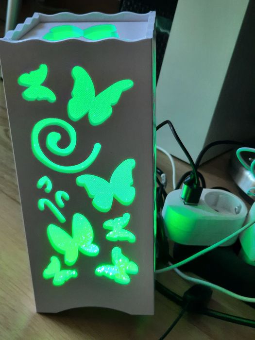 Candeeiro novo com comando