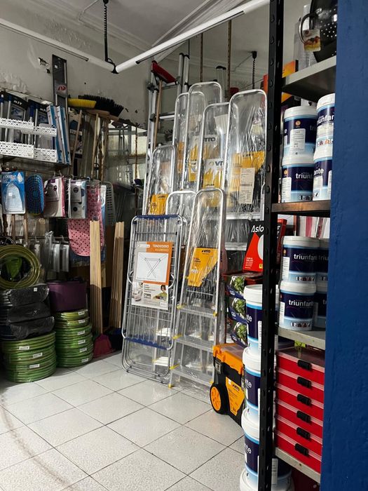 Drogaria Coelho Neto – Trespasse Completo | Negócio Tradicional com Clientela Fixa