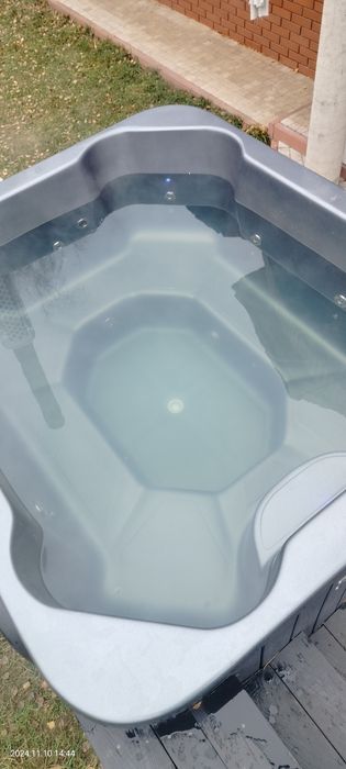 Wynajem bali, balia ogrodowa z jacuzzi