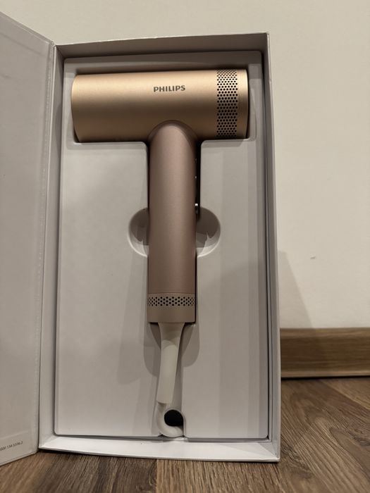 NOWA Suszarka Philips Hair Dryer Serii 8000