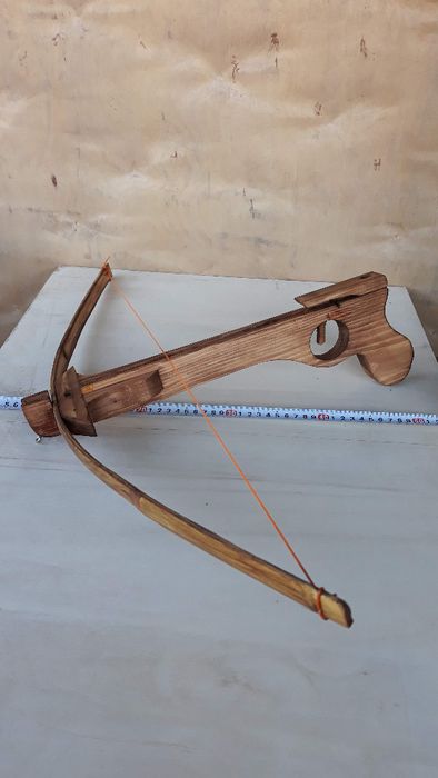 Besta / Flecha (brinquedo para crianças)